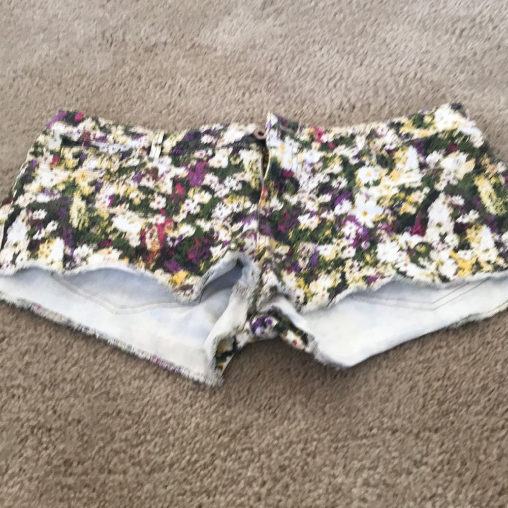 Guess shorts